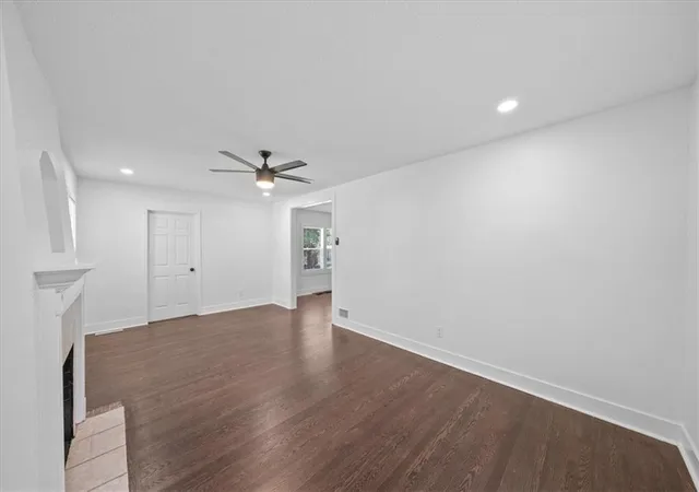 Photo 3 of Sale Pending at 7301 Lydia Ave, Kansas City, MO 64131 | MLS# 2625992 | Listing updated on 2026-09-03