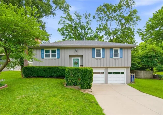 Homes for sale in Merriam, KS | 5503 Perry Ave, Merriam, KS 66203 | MLS# 2626003