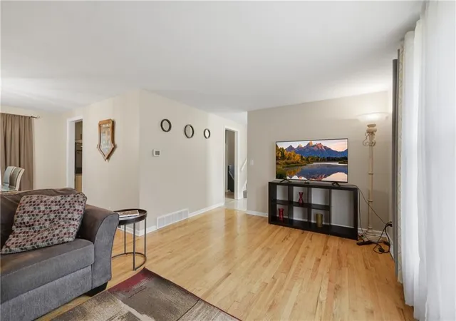 Photo 4 of Single family home for sale at 10217 W 91st Street, Overland Park, KS 66212 | MLS# 2626008 | Listing updated on 2026-09-17