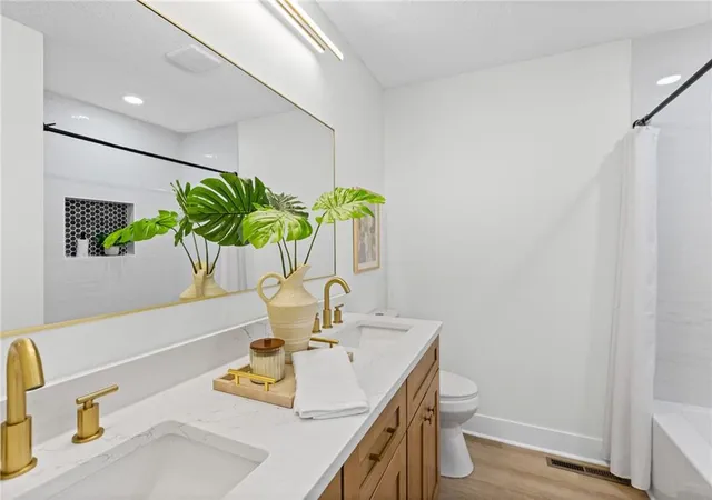 4th image of 2400 N 73Rd Pl, Kansas City, KS 66109 | MLS# 2626029