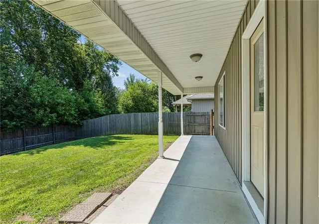 Homes for sale in Peculiar, MO | 21809 Lombardo Ln, Peculiar, MO 64078 | MLS# 2626051