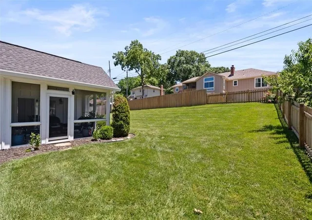 Homes for sale in Shawnee, KS | 5133 Ballentine St, Shawnee, KS 66203 | MLS# 2626061