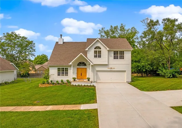 Single family home for sale at 8710 Lamar Ave, Overland Park, KS 66207 | MLS# 2626067 | Listing updated on 2026-09-12
