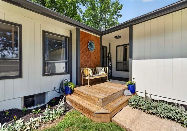 Homes for sale in Mission, KS | 8004 W 64th Ter, Mission, KS 66202 | MLS# 2626076