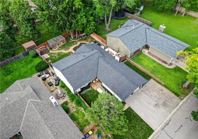 Homes for sale in Mission, KS | 8004 W 64th Ter, Mission, KS 66202 | MLS# 2626076