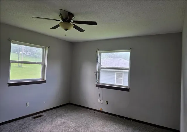 Homes for sale in Atchison, KS | 1421 S 6Th Sq, Atchison, KS 66002 | MLS# 2626077