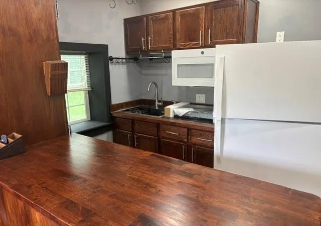 2nd image of 205 E Arms St, Toronto, KS 66777 | MLS# 2626090