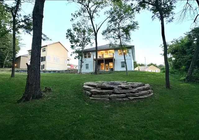 11th image of 801 Colonial Dr, Pleasant Hill, MO 64080 | MLS# 2626093