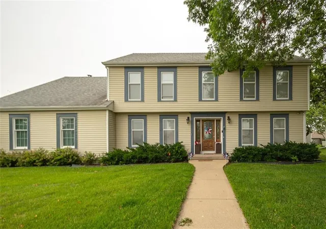 Homes for sale in Ottawa, KS | 1701 S Ash St, Ottawa, KS 66067 | MLS# 2626098