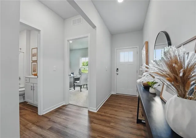 2nd image of 2110 Creek View Ln, Raymore, MO 64083 | MLS# 2626123