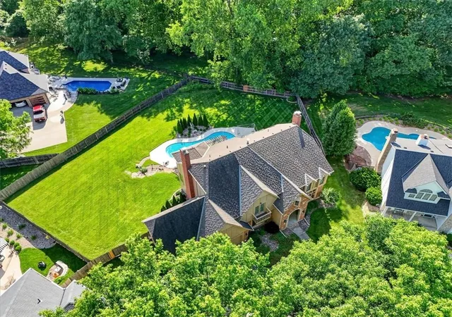 2nd image of 6150 N Mattox Rd, Kansas City, MO 64151 | MLS# 2626128