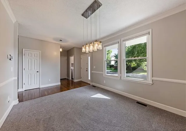 5th image of 11207 W 116Th Ter, Overland Park, KS 66210 | MLS# 2626132