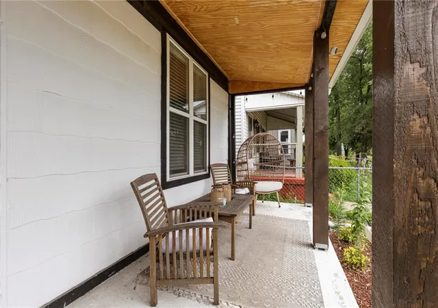 Photo 4 of Sale Pending at 2636 Madison Ave, Kansas City, MO 64108 | MLS# 2626140 | Listing updated on 2026-09-01
