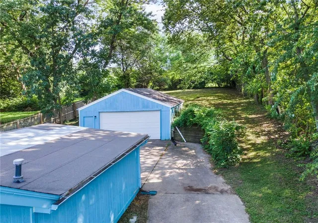 Homes for sale in Raytown, MO | 9421 E 67Th Ter, Raytown, MO 64133 | MLS# 2626150