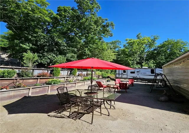5th image of 10 Oak Knoll Ct, Linn Valley, KS 66040 | MLS# 2626163