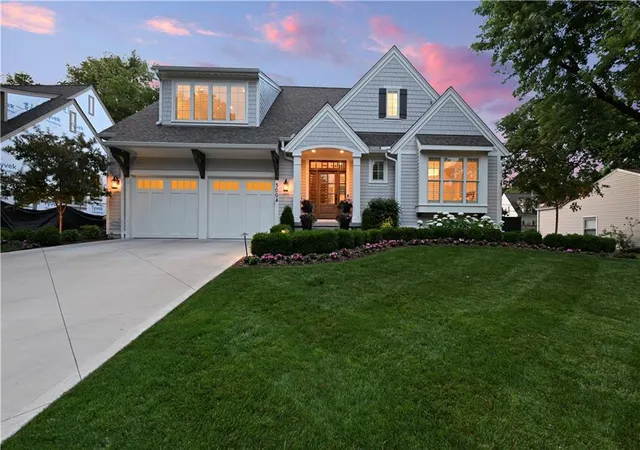 Homes for sale in Prairie Village, KS | 5004 W 70Th St, Prairie Village, KS 66208 | MLS# 2626178