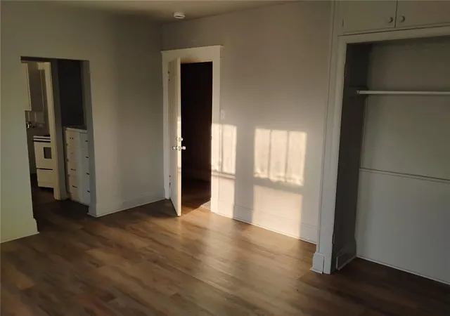 Listing Photo 2 - Condo for sale in building located at 701 N 25th St, Saint Joseph, MO 64506 - Unit #
