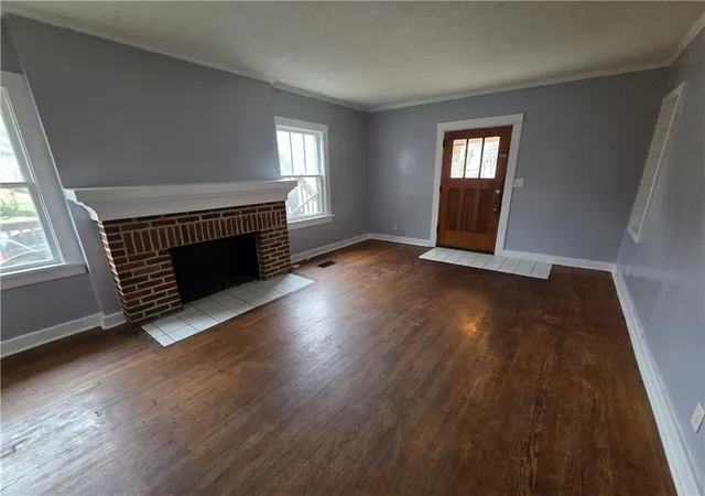 Photo 3 of House for sale at 701 N 25th Street, Saint Joseph, MO 64506 | MLS# 2626184 | Listing updated on 2026-07-23