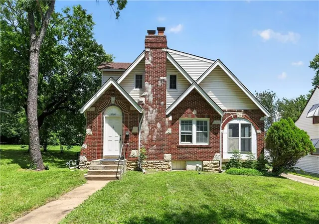 Photo 1 of Single family home for sale at 1706 E 76th Street, Kansas City, MO 64131 | MLS# 2626191 | Listing updated on 2026-09-03