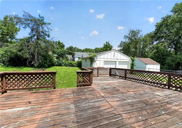 Photo 4 of Sale Pending at 1706 E 76th Street, Kansas City, MO 64131 | MLS# 2626191 | Listing updated on 2026-10-27