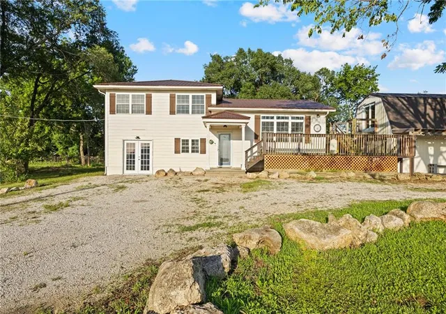 3rd image of 1143 227Th St, Fort Scott, KS 66701 | MLS# 2626202