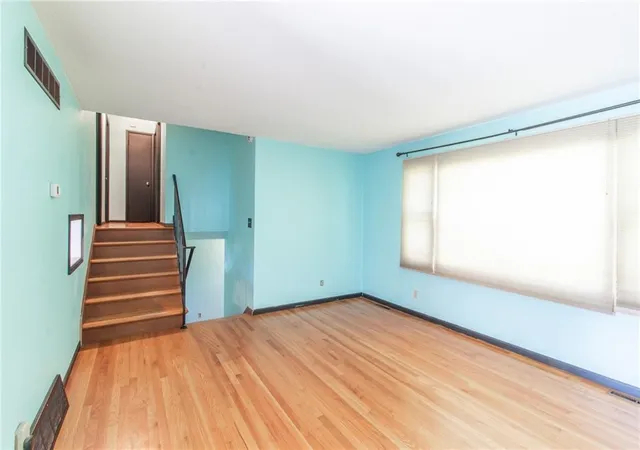 Photo 2 of Sale Pending at 8307 E 92nd Terrace, Kansas City, MO 64138 | MLS# 2626220 | Listing updated on 2026-08-21