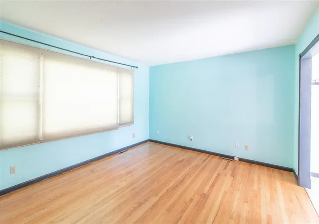 Photo 4 of Sale Pending at 8307 E 92nd Terrace, Kansas City, MO 64138 | MLS# 2626220 | Listing updated on 2026-08-21