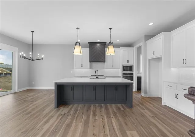 Photo 4 of Single family home for sale at 17131 S Barstow St, Olathe, KS 66062 | MLS# 2626221 | Listing updated on 2026-10-10