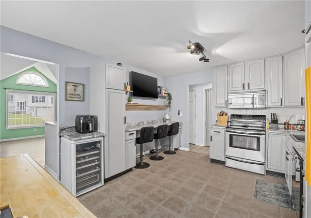 Photo 5 of Single family home for sale at 3503 Easy St, Saint Joseph, MO 64503 | MLS# 2626236 | Listing updated on 2026-09-04