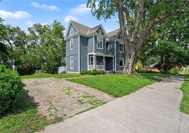 Homes for sale in Lexington, MO | 1416 Franklin Ave, Lexington, MO 64067 | MLS# 2626237