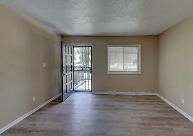 5th image of 4629 Elmwood Ave, Kansas City, MO 64130 | MLS# 2626246