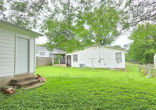 5th image of 1309 W Martin St, Coffeyville, KS 67337 | MLS# 2626249