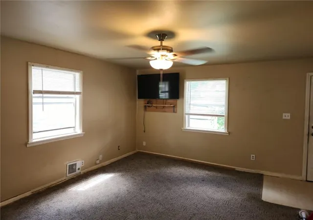 Photo 2 of Single family home for sale at 119 W Kansas St, Pittsburg, KS 66762 | MLS# 2626252 | Listing updated on 2026-06-18