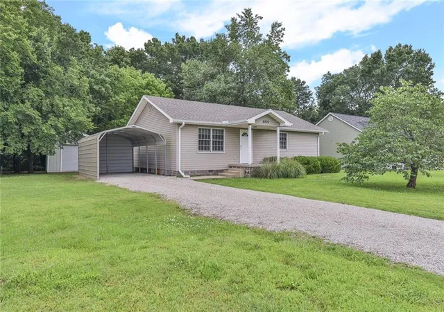 Homes for sale in Caney, KS | 1003 S Ridgeway St, Caney, KS 67333 | MLS# 2626265