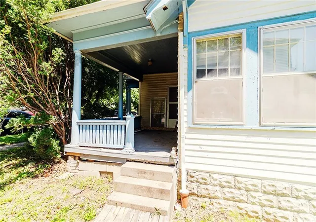Homes for sale in Atchison, KS | 708 N 5th St, Atchison, KS 66002 | MLS# 2626274