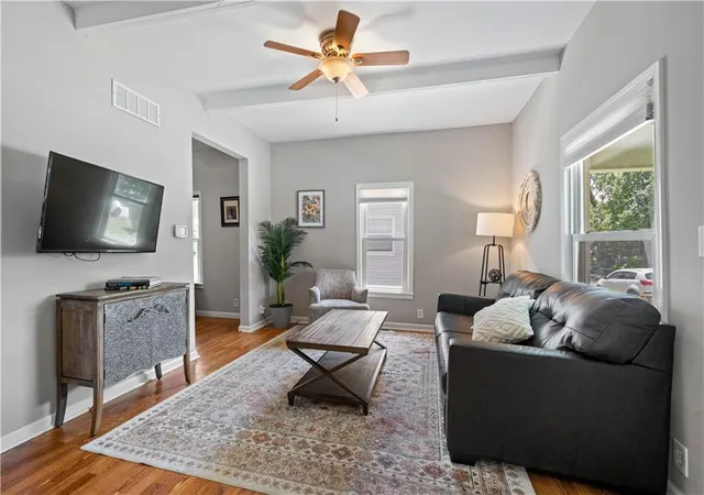 Photo 3 of Sale Pending at 4409 Bell St, Kansas City, MO 64111 | MLS# 2626275 | Listing updated on 2026-08-28