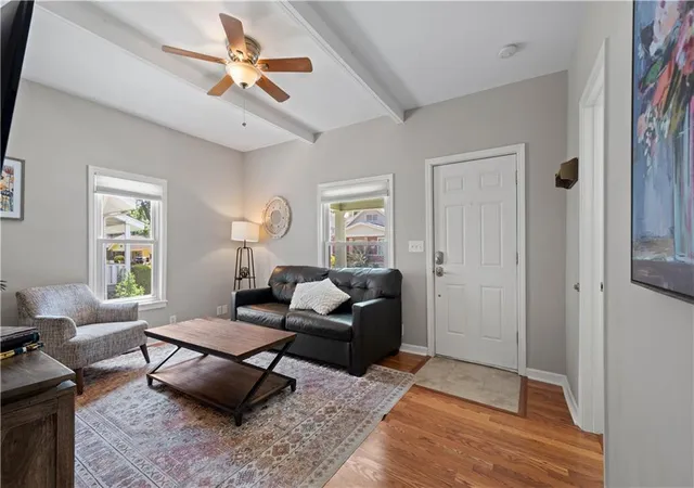 Photo 4 of Sale Pending at 4409 Bell St, Kansas City, MO 64111 | MLS# 2626275 | Listing updated on 2026-08-28