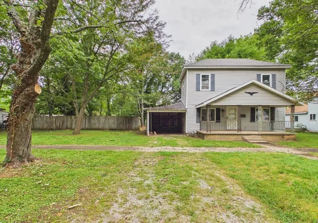 2nd image of 604 S Clark St E, Fort Scott, KS 66701 | MLS# 2626278