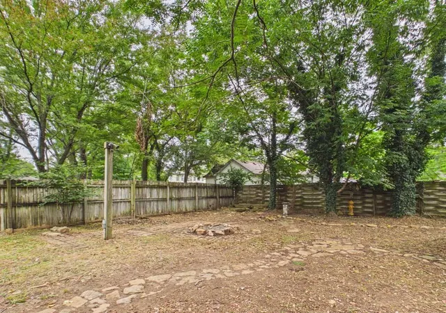 4th image of 604 S Clark St E, Fort Scott, KS 66701 | MLS# 2626278
