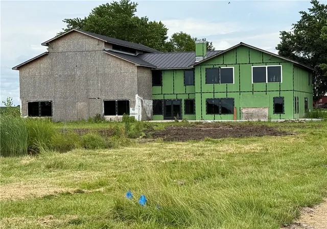 1st image of 1411 S Hudnall Rd, Oak Grove, MO 64075 | MLS# 2626293