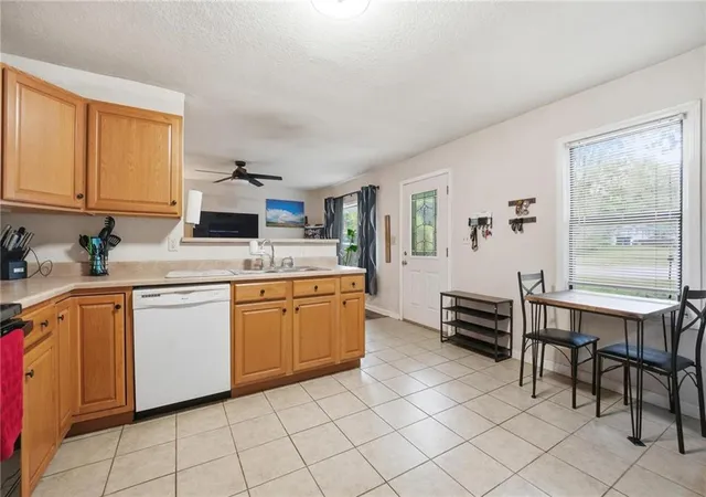 Homes for sale in Lawrence, KS | 1801 Maple Ln, Lawrence, KS 66044 | MLS# 2626294