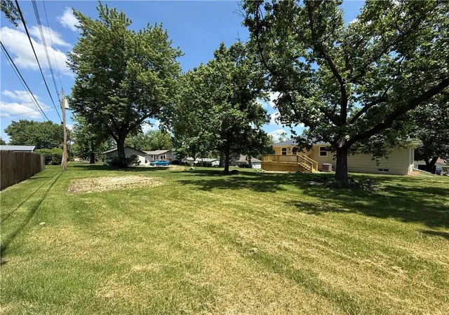 Homes for sale in Brookfield, MO | 150 E Circle Dr, Brookfield, MO 64628 | MLS# 2626304