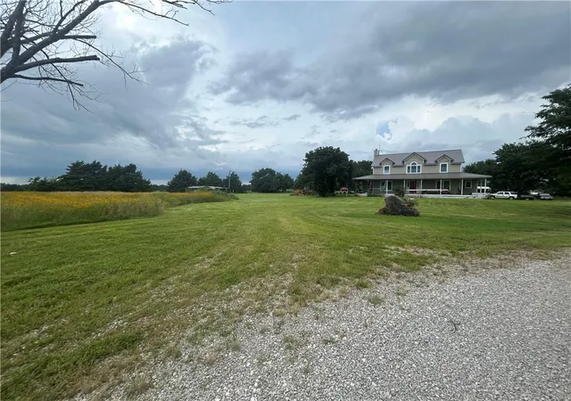 5th image of 2551 Cr 2000 N/A, Caney, KS 67333 | MLS# 2626305