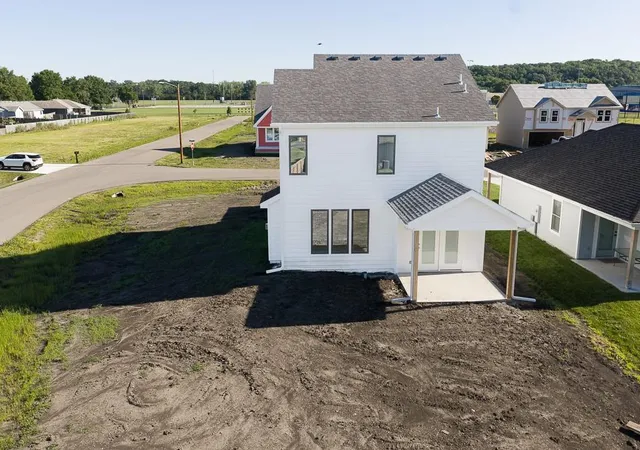 Photo 24 of Single family home for sale at 900 2nd Street, Perry, KS 66073 | MLS# 2626315 | Listing updated on 2026-10-18