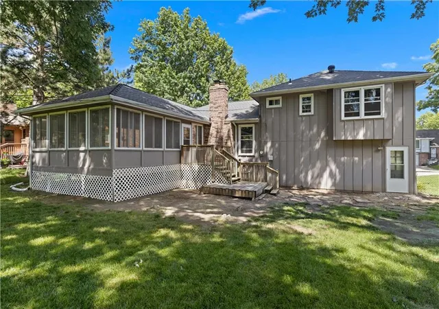Homes for sale in Shawnee, KS | 5718 Westgate St, Shawnee, KS 66216 | MLS# 2626318
