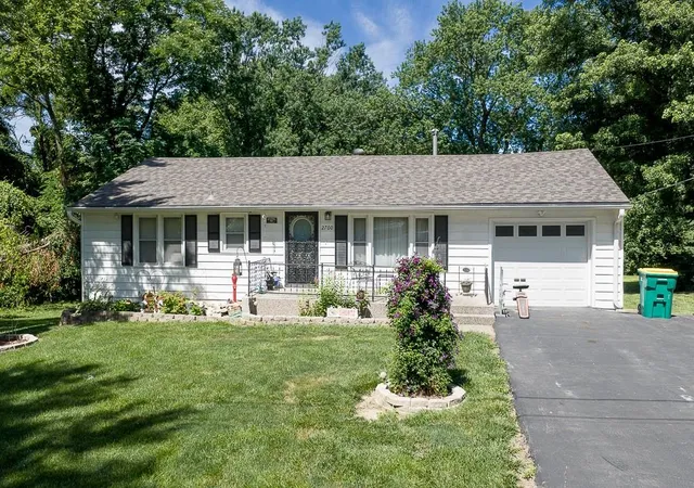 1st image of 2700 N 75th Ter, Kansas City, KS 66109 | MLS# 2626321