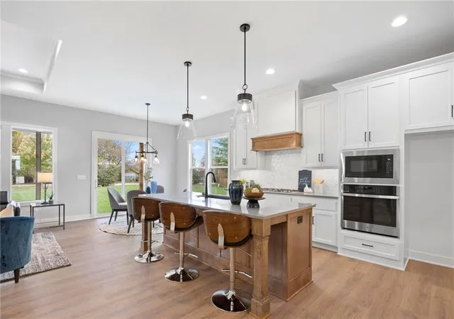 Photo 3 of Sale Pending at 17135 S Barstow St, Olathe, KS 66062 | MLS# 2626325 | Listing updated on 2026-09-27