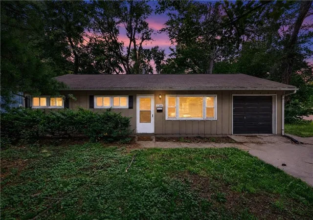 Photo 3 of Single family home for sale at 11200 Bristol Ter, Kansas City, MO 64134 | MLS# 2626342 | Listing updated on 2026-09-03