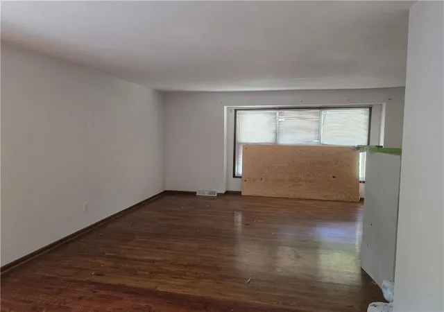 Photo 4 of Single family home for sale at 4859 NW Misty Ln, Kansas City, MO 64151 | MLS# 2626348 | Listing updated on 2026-09-12