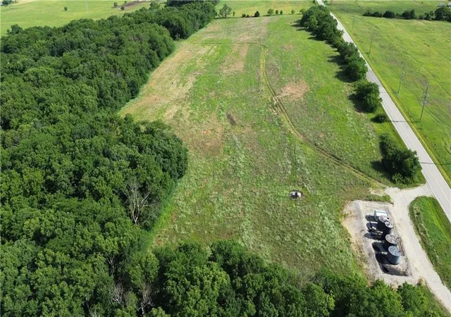 2nd image of 00000 Pressonville Rd, Paola, KS 66071 | MLS# 2626359